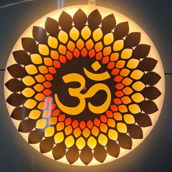 Picture of Aum Dreamcatcher Light - 33cm